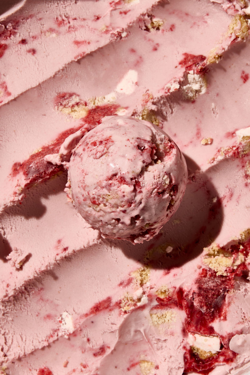 Strawberry Cookies & Cream
